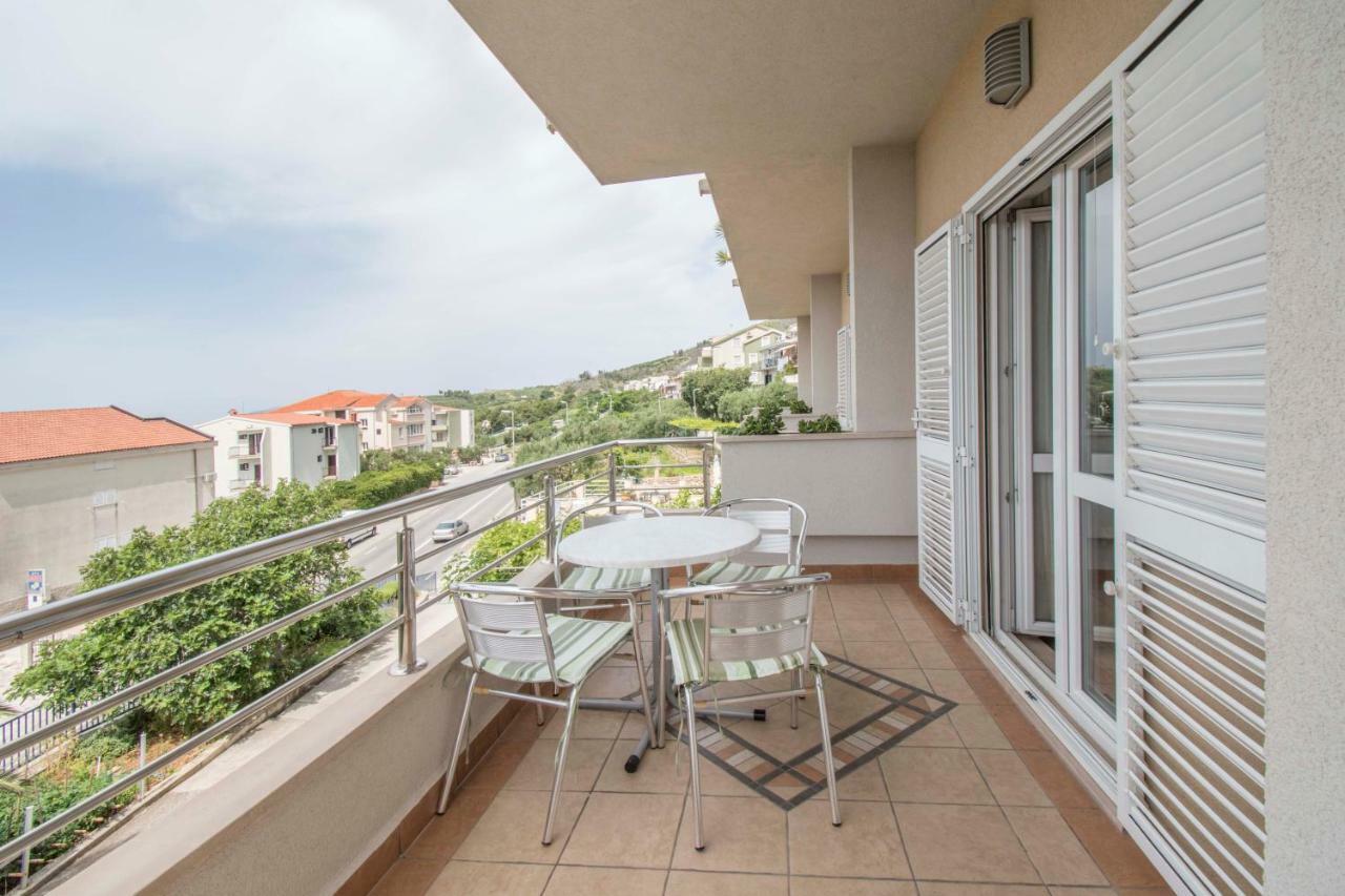 Apartments Antonio Tučepi Buitenkant foto